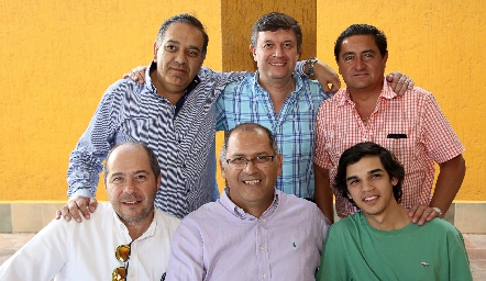  José Luis Suárez, Ramiro Rodríguez, Mario del Valle, Alejandro Gaviño, Andrés López y Andrés López .