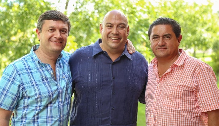  Ramiro Rodríguez, José Ángel Morales y Mario del Valle.