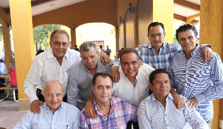  Manuel Paredes, Benjamín Orozco, José Cabrera, Alejandro Díaz de León, Fernando Cifuentes, Antonio Cueli, Enrique González y Héctor Rueda.