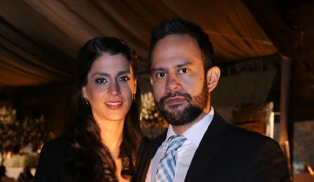  Elizabeth León y Ferrán González.
