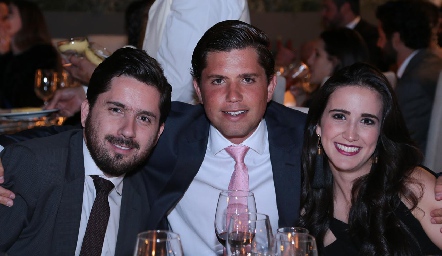  Fabián Martínez, Gerardo Serrano y Paulina García.