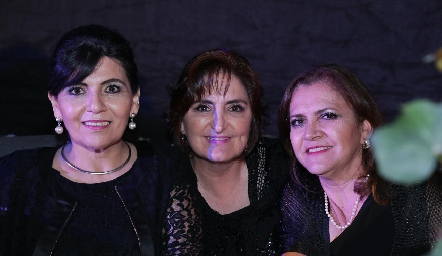  Emma Rivera, Rocío Delgado y Sonia Gaviño.