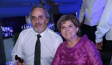  Ernesto Ochoa y Martha Celis.
