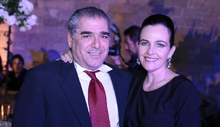  Antonio Esper y Lourdes Gómez.