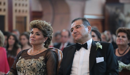  María Eugenia Musa de Celis y Antonio Musa, papás de la novia.