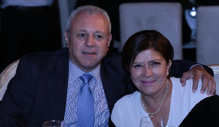  Miguel Chalita y Carmen Escalante.