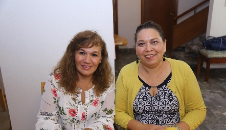  Ana María Castillo y Margarita Guerra.