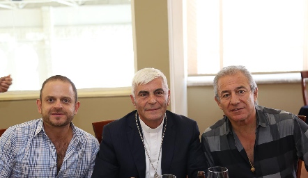  Saad Sarquis, Georges Saad Abi Younes y Fernando Abud.