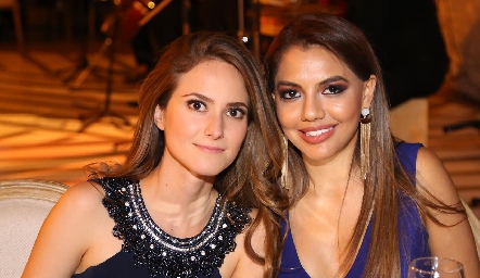  Vicky Pérez y Lorena González .