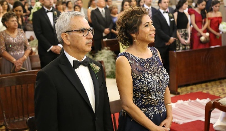  Jorge y Juanita Palos.