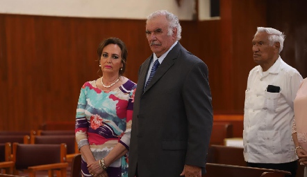  María del Carmen y Mario Güemes.