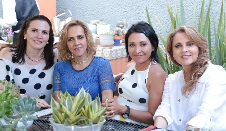  Gabriela Gómez, Mimí Hinojosa, Pita Cossío y Anabell Gaviño.
