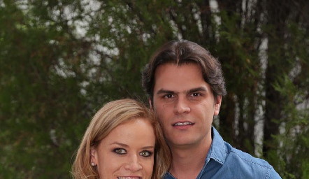  Mariana Torres y Juan Carlos Valladares.