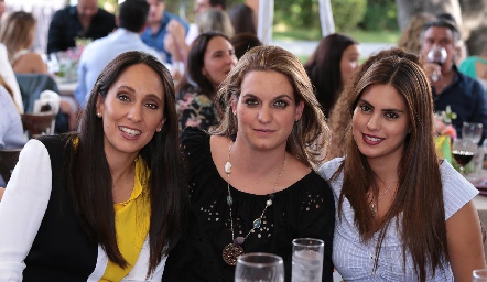  Tatina Torres, Hanni Abud y Bárbara Berrones.