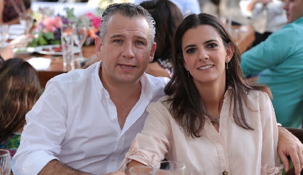  Héctor Galán y Daniela Rivero.