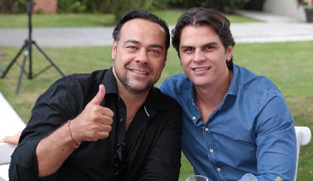  Alejandro Torres y Juan Carlos Valladares.