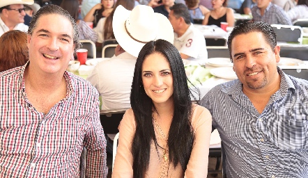  Andrés Bárcena, Berenice Mauricio y Arturo López.