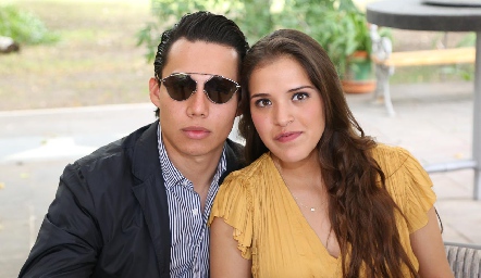  Rodrigo Badillo y Lili Valerdi.