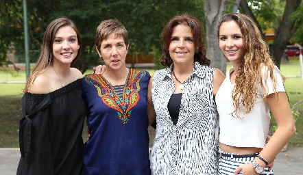  Ale Morales, Ana Hunter, Lucila Hernández y Lucila Andrade.