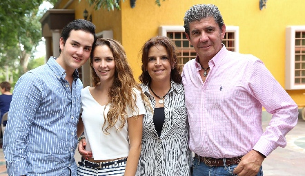  Nacho Gascón, Lucila Andrade, Lucila Hernández y Héctor Obregón.