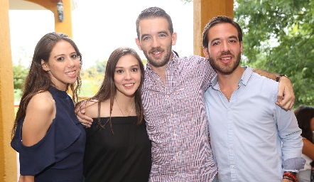  Ana Morales, Ale Morales, Enrique Anaya y Andrés Anaya.