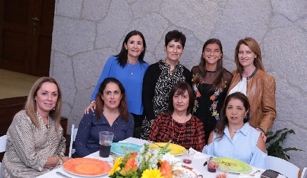  Marcela Valle, Claudia Díaz de Sandi, Marce Zacarías, Marisa Valle, Gina Belgoder, Martha Huerta, Tere Barrera y Sofía Carrillo.