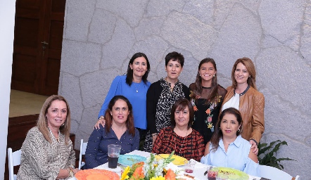  Marcela Valle, Claudia Díaz de Sandi, Marce Zacarías, Marisa Valle, Gina Belgoder, Martha Huerta, Tere Barrera y Sofía Carrillo.