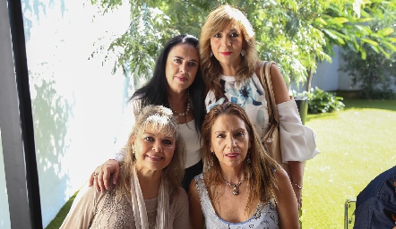  Julia Marín, Kity Córdova,  Yolanda Sánchez y Gaby Mercado.