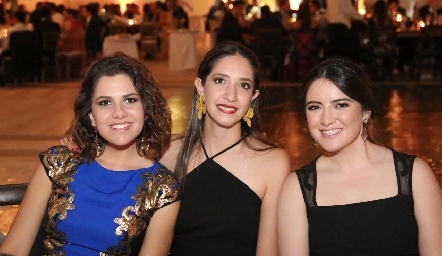  Valeria Siller, Mariza Espínolo y Paula de la Rosa.