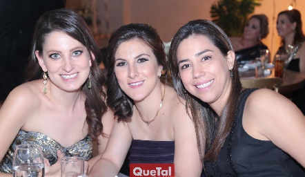  Sandra Motilla, Maribel Azcona y Claudia Ortega.
