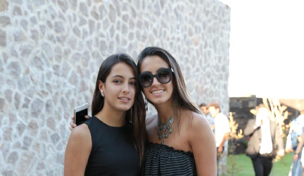  Marina y Ximena Nieto.