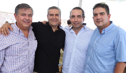  Mauricio Elizondo, Juan Manuel Piñero, Alejandro y Enrique Elizondo.
