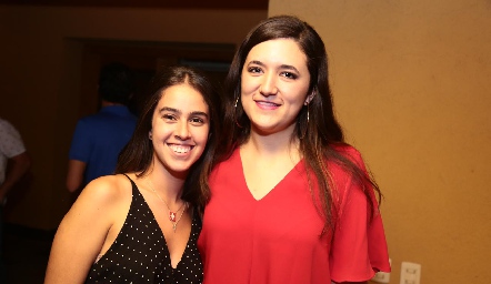  Natalia Navarro y Ana Paula González.