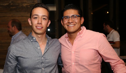  Víctor Carranza y Brandon Rivera.