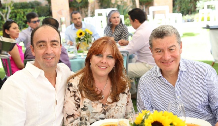  Agustín Soto, Mimí Sojo y Ramiro Pérez .