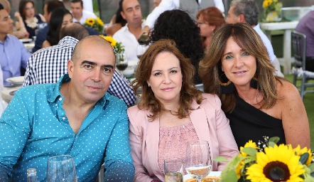 Germán De Luna, Ingrid Pérez y Claudia Toledo.