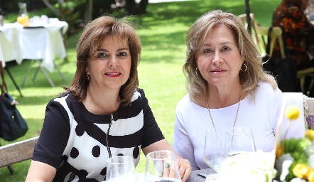  Leticia Escudero y Rosy Madrazo.
