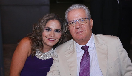  Leticia Dávila y David Granados.