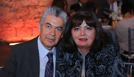  José Santos y Laura Elena.
