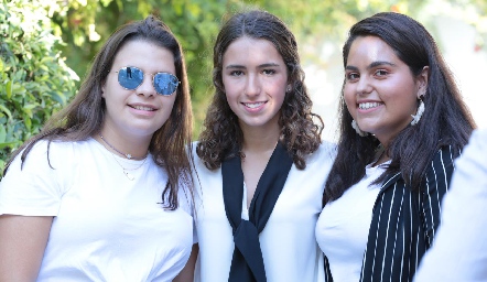  América Duarte, Ana Sofi Aldrett y Romina Autrique.