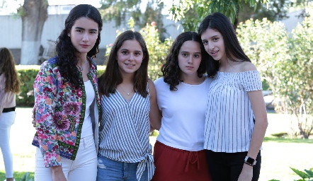  María Herrera, Camila Muñoz, Fer Patiño y Natalia Heredia.