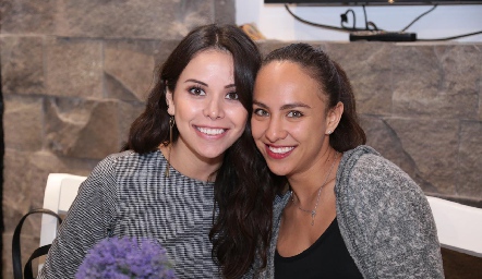  Sarah Leyva y Paola Cerón.