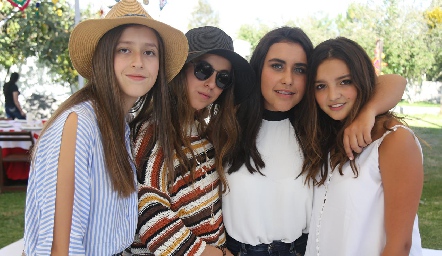 Ana Luisa, Camila, Isabela y Fer.