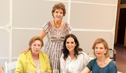  María Elena Bustindui, Cecilia Quijano, Cecilia Padrón y Mercedes Dávalos.