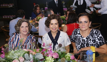  Mireya Silva, Guillermina de Argüelles y Begoña de Acebo.