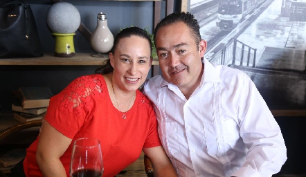  Carla Flores y Paco Rangel.