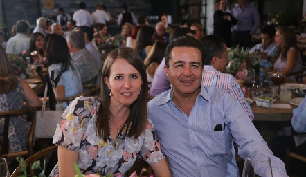  Gaby Oseguera y Óscar Rangel.
