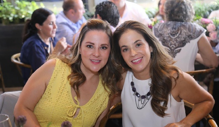 Isabela Morales y Gabriela Lara.