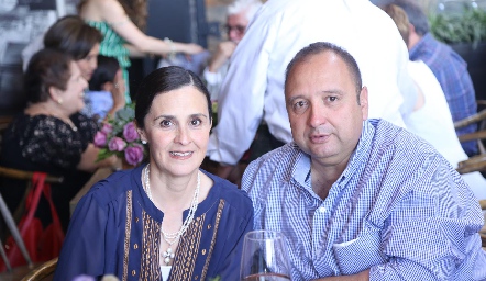 Amelia Toledo y Guillermo Acebo.