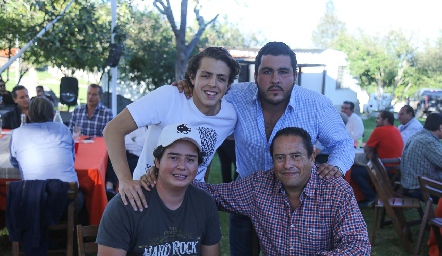  Rodrigo Ferretiz, Toro Gómez, Juan Pablo Arriaga y Fito Arriaga.